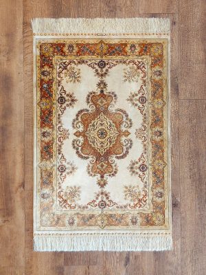 Hereke Seide   0,93x0,62  cm