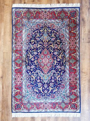 Isfahan mit Seide  164x108